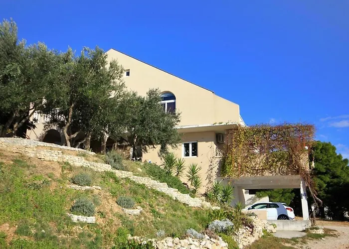 Mendula Apartman Duce